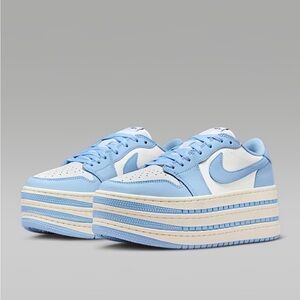 Nike Air Jordan 1 Triple
stack sneakers psychic blue
